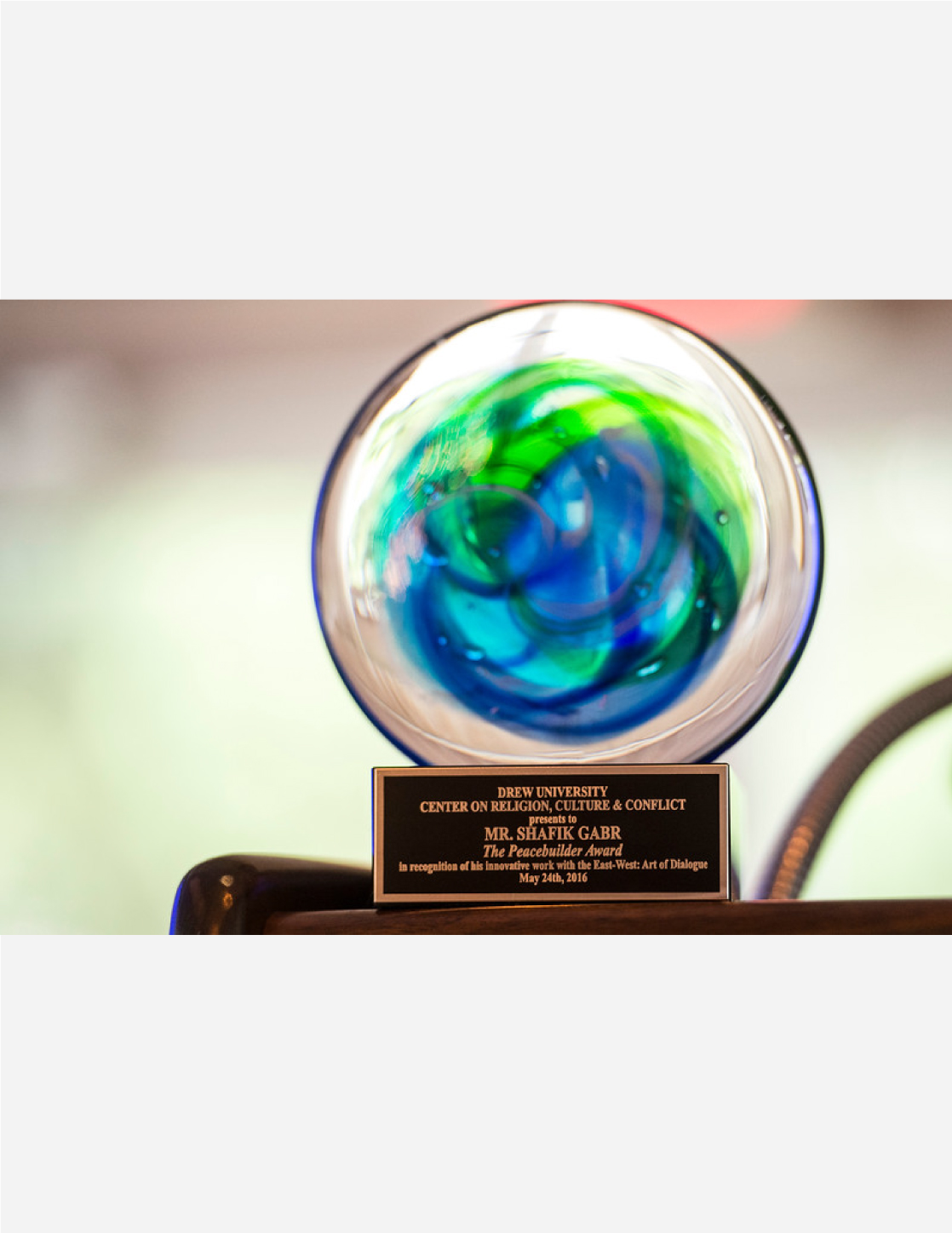 Chairman Shafik Gabr receives the Peacebuilder Award